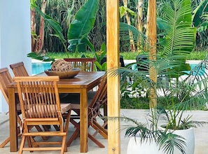 Vila Mewah, patio, pemandangan kebun | Teras/patio