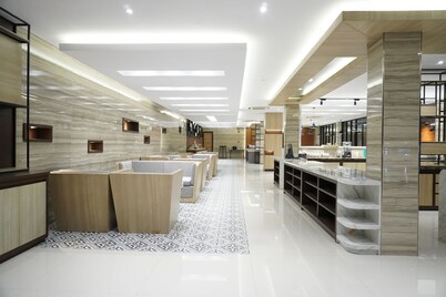 Front One Hotel Papua Lestari