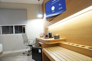 家庭雙人房, 陽台 | 書桌、免費無線上網