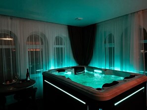 Monolocale Luxury | Una cassaforte in camera, tende oscuranti, ferro/asse da stiro