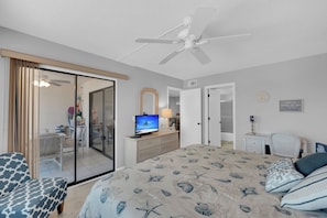 2 bedrooms, iron/ironing board, Internet, bed sheets - 2B/2B Fairview Isles 222 Condo, Walk to Beach, Heated Pool! (Fort Myers Beach)
