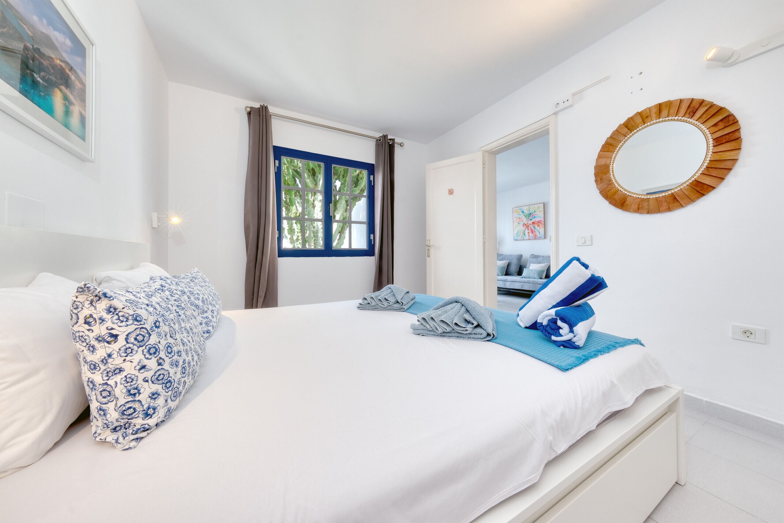 1 chambre, coffres-forts dans les chambres, bureau