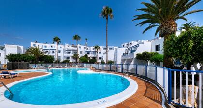 Casa Bella - Terrace and Pool By LVH