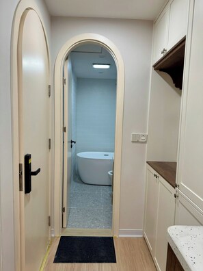 Room - Ly Lakeside House Tay Ho Ha Noi (Ha Noi)