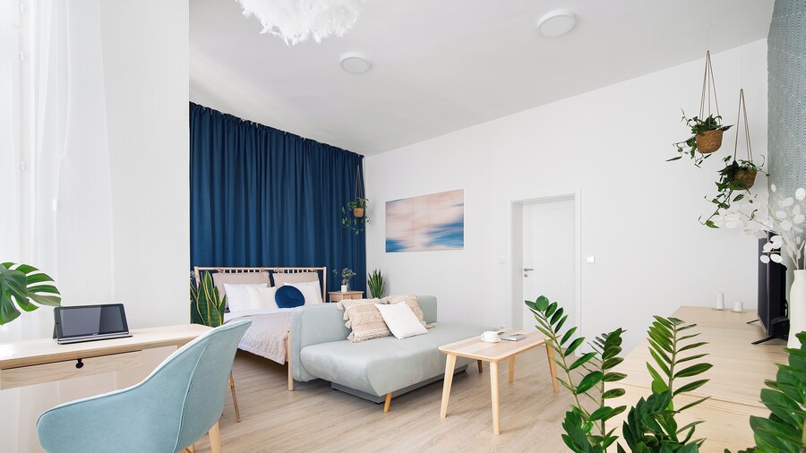 Enjoy Downtown Boutique Apartments 13 by goodnite cz