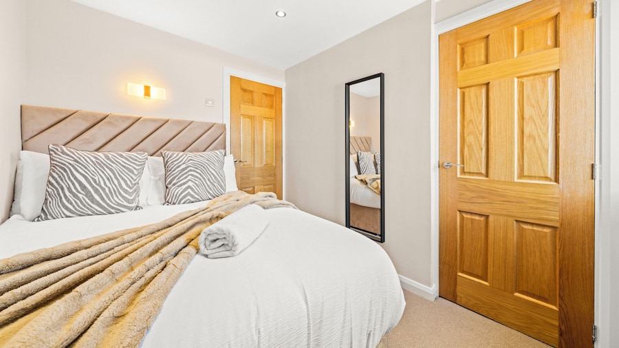 Modern 3Bed Home Next To Glasgow Airport