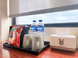 Habitación doble Deluxe, vista al río | Escritorio y wifi gratis