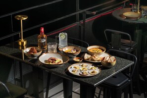 Food and drink - SH Hotel (Phnom Penh)