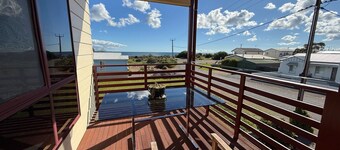 Aurora - Close to beach! Off Peak Special available!