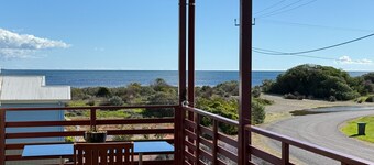 Aurora - Close to beach! Off Peak Special available!