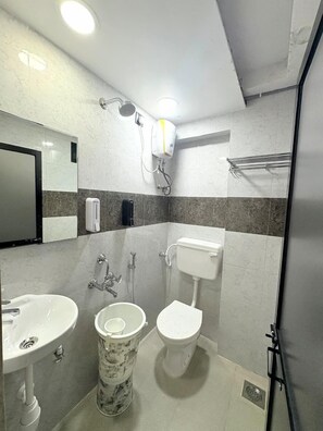 Senior Double Room | Bathroom | Shower, free toiletries, towels, soap - Mama Lodging and Boarding (Margao)