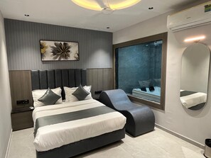 Double Room, City View | In-room safe, free WiFi - Hotel Pulse Town (Ahmedabad)