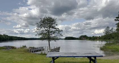 Peaceful holiday home in Skillingsfors, close to nature |SE18033