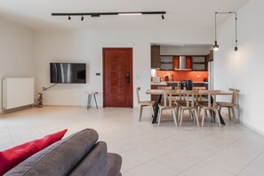 Khu vực ăn uống tại phòng
