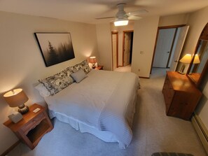 3 bedrooms, desk, iron/ironing board, free WiFi