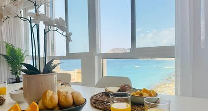 RUBINO 9A - Apartment with sea views and communal swimming pool