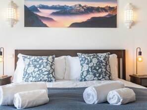 2 bedrooms, WiFi, bed sheets