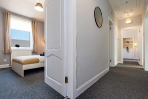 3 Schlafzimmer, Bügeleisen/Bügelbrett, WLAN, Bettwäsche