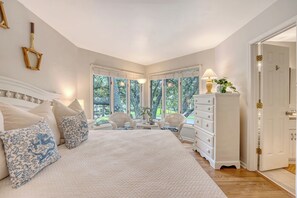 1 bedroom, iron/ironing board, free WiFi, bed sheets - Adorable Tennis Club villa in great location (Kiawah Island)