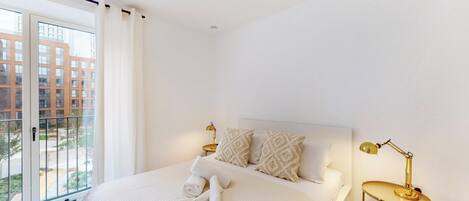 1 chambre, fer et planche à repasser, Wi-Fi gratuit, draps fournis