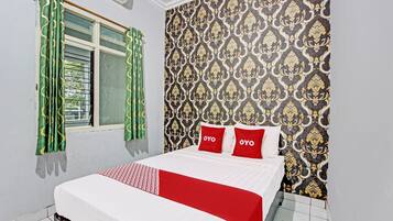 Standard Double Room | Free WiFi, bed sheets