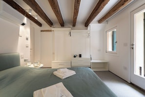 1 bedroom, Internet, bed sheets