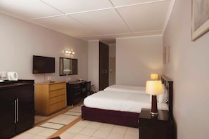 In-room safe, free WiFi