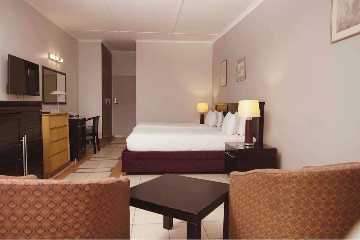 In-room safe, free WiFi