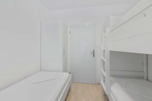 2 bedrooms, free WiFi, bed sheets