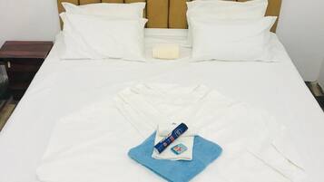 Luxury Room | Rollaway beds, free WiFi, bed sheets