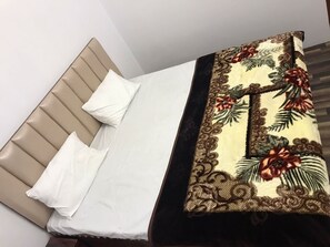 Standard Room | Rollaway beds, free WiFi, bed sheets