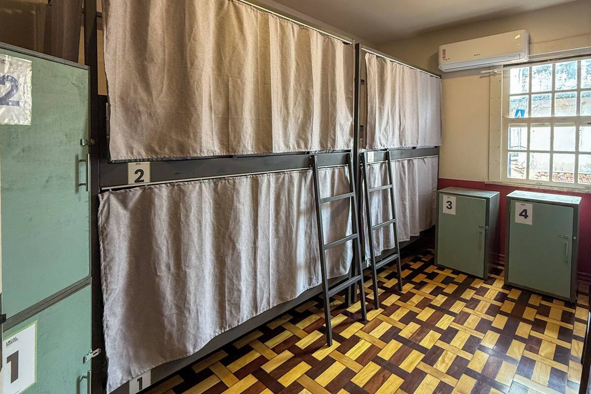 Superior Shared Dormitory | Iron/ironing board, free WiFi