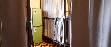 Deluxe Shared Dormitory | Iron/ironing board, free WiFi