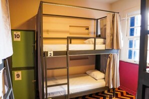 Dormitorio compartido Deluxe | Tabla de planchar con plancha y wifi gratis 
