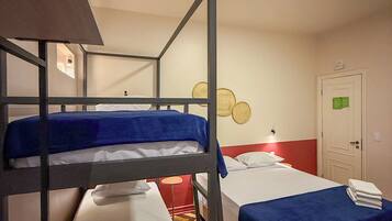 Superior Quadruple Room | Iron/ironing board, free WiFi