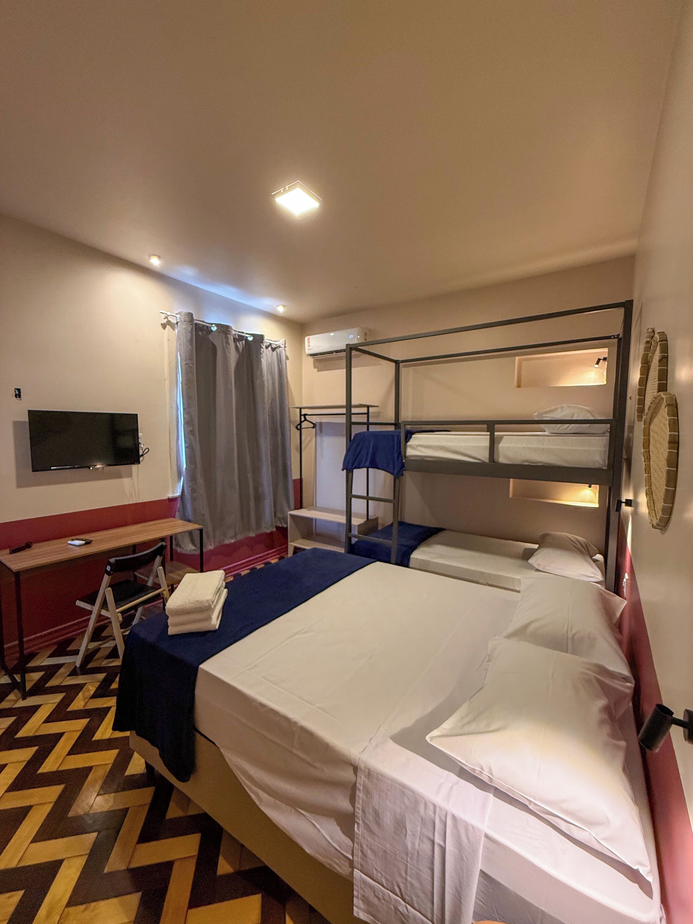 Superior Quadruple Room | Iron/ironing board, free WiFi