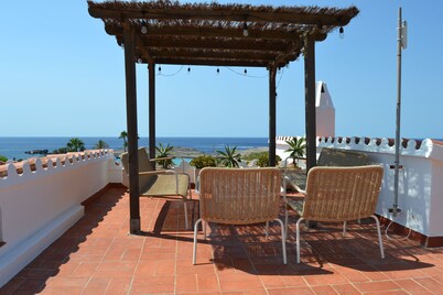 Stunning, Recently Refurbed 4 Bedroom Villa in Binibeca with Beautiful Sea Views