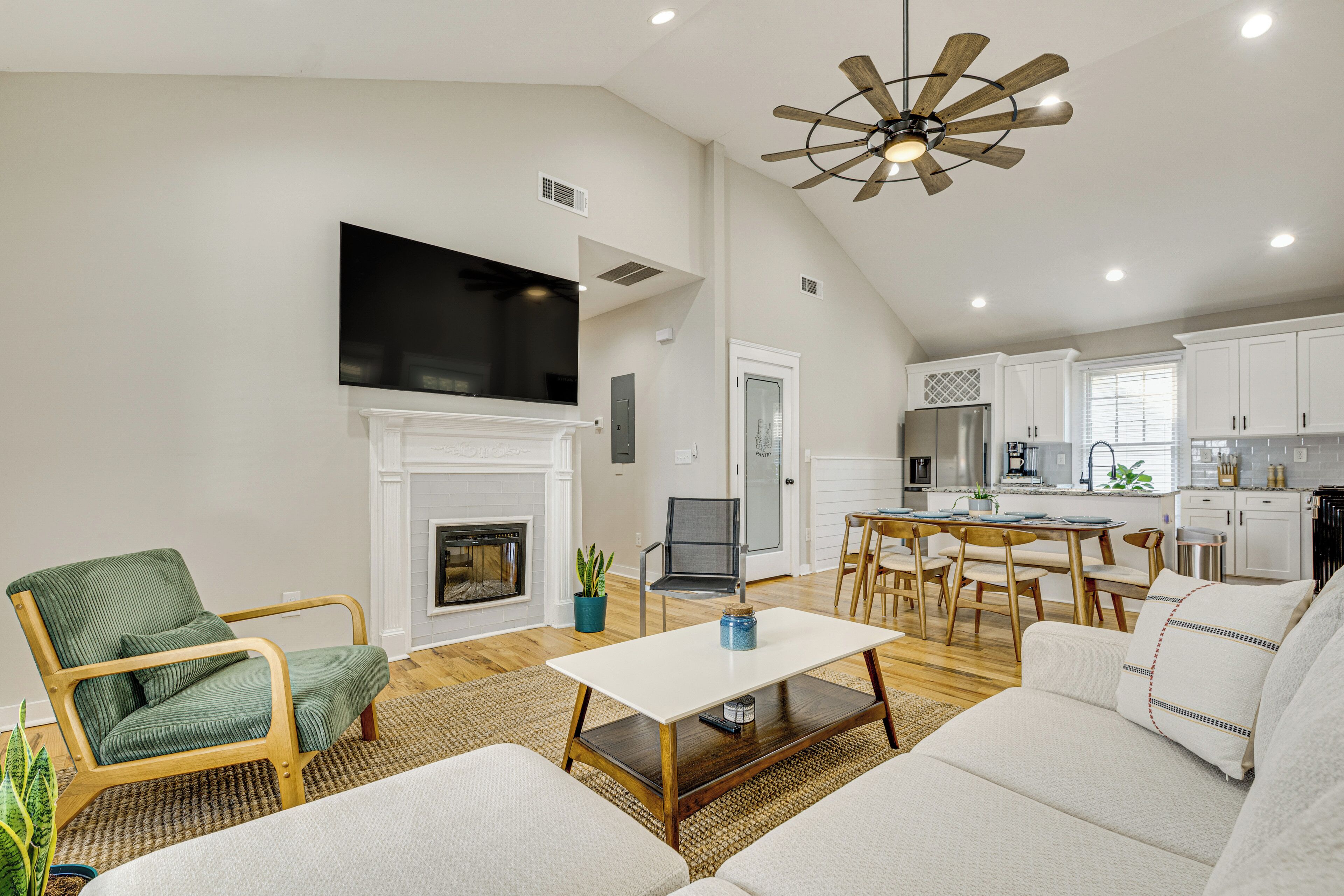 House (3 Bedrooms) | Front of property