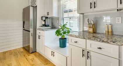 Walk to Beltline: Wfh-friendly Hub w/ Yard!