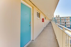 Apartment (0 Bedroom) | Interior