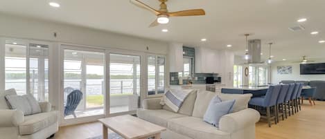 House (3 Bedrooms) | Front of property