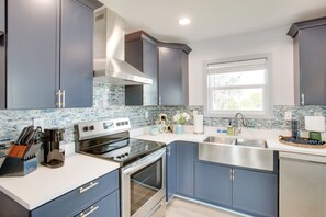 Interior - Sunny Fort Myers Home: Golf, Shop & Relax! (Fort Myers)