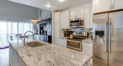Boat & Fish: Gem w/ Water Views on Lake Livingston