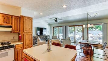 House (4 Bedrooms) | Bahagian dalam