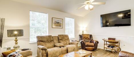 Apartment (2 Bedrooms) | Front of property