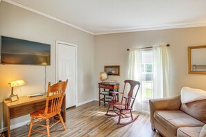 House (4 Bedrooms) | Interior - Large Private Yard: Home 16 Mi to Fall Creek Falls (Spencer)