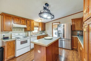 House (4 Bedrooms) | Interior - Large Private Yard: Home 16 Mi to Fall Creek Falls (Spencer)