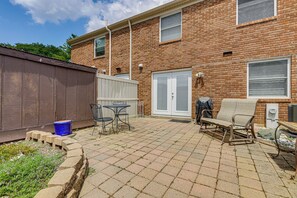 Apartment (2 Bedrooms) | Interior - Townhome 10 Mi to Wpafb & Dayton! (Dayton)