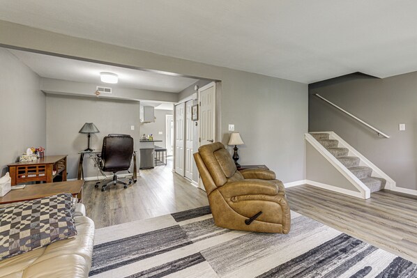 Interior - Townhome 10 Mi to Wpafb & Dayton! (Dayton)