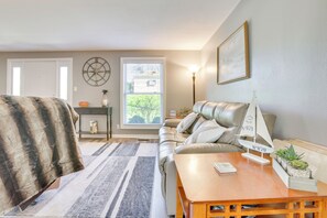 Apartment (3 Bedrooms) | Interior - Townhome 10 Mi to Wpafb & Dayton! (Dayton)